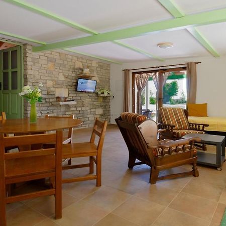 Holiday Home Gimino By Rent Istria Zminj Экстерьер фото
